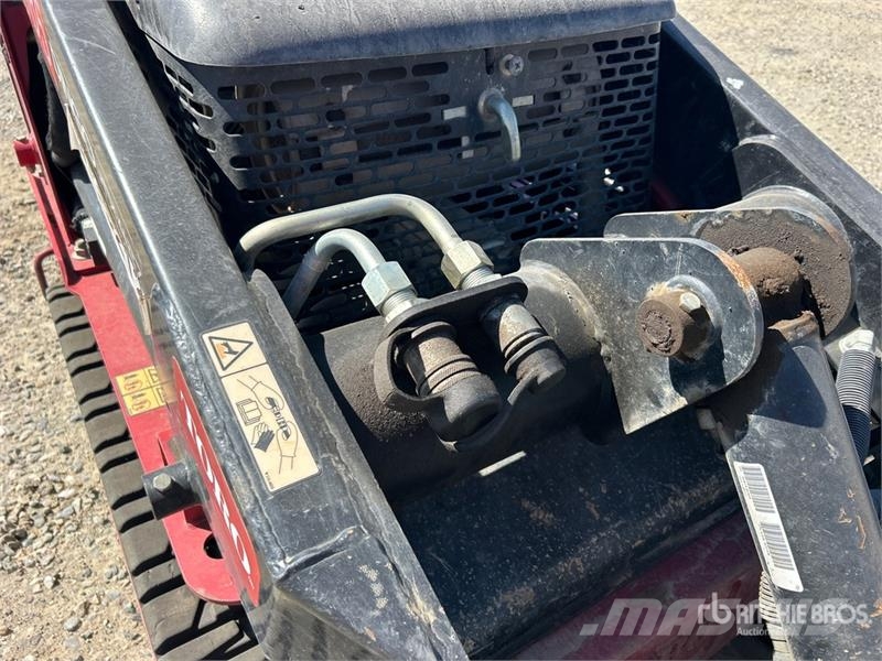 Toro TX-427 Mini Compact Track Loader لوادر انزلاقية التوجيه