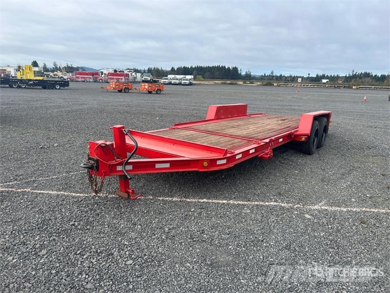 TOWMASTER 20 ft T/A Tilt Deck Trailer Нискотоварачи