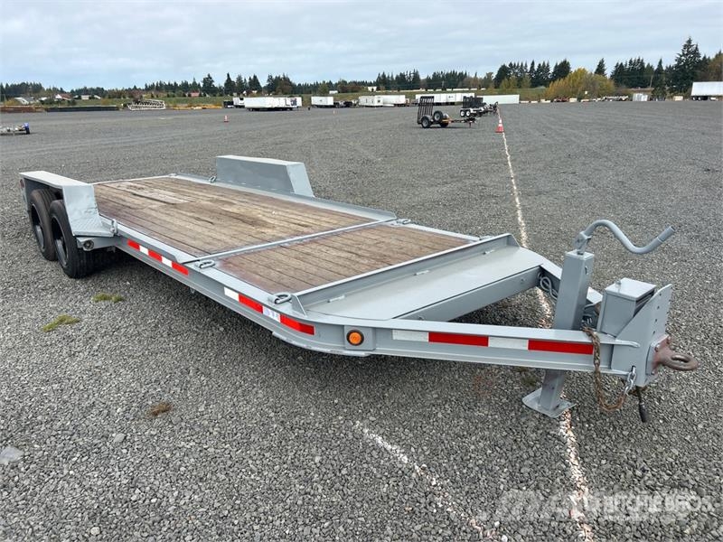 TOWMASTER 21 ft T/A Tilt Deck Trailer Нискотоварачи