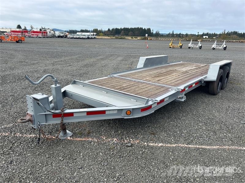 TOWMASTER 21 ft T/A Tilt Deck Trailer Нискотоварачи