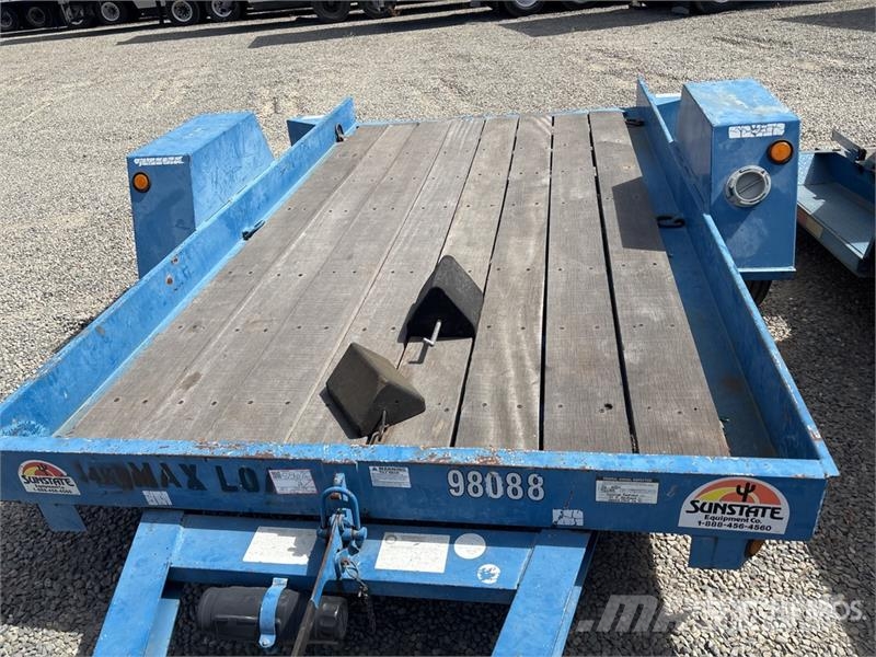 TOWMASTER K-5T 12 ft S/A Tilt Deck Trailer Remorque surbaissée