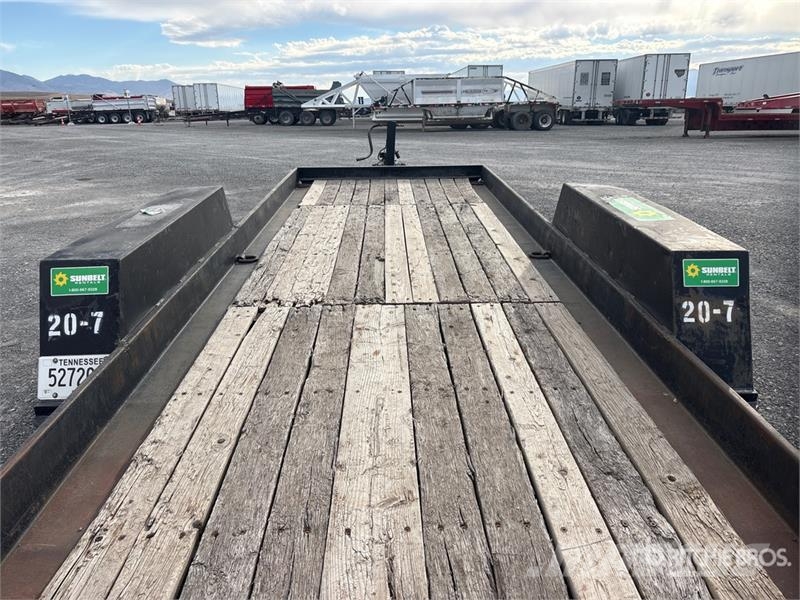 TOWMASTER T-12P T/A Equipment Trailer Prikolice za prevoz vozil