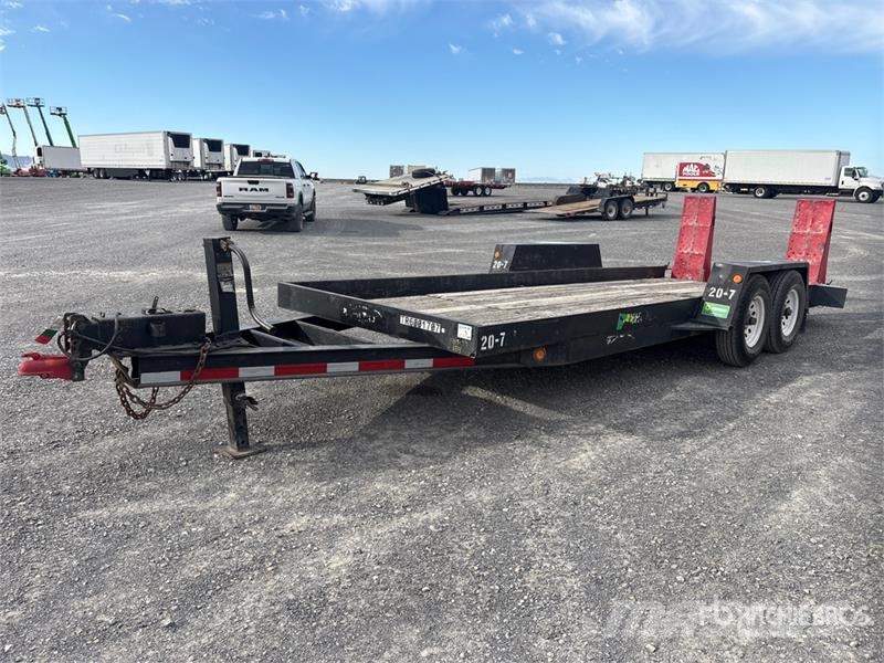 TOWMASTER T-12P T/A Equipment Trailer Prikolice za prevoz vozil