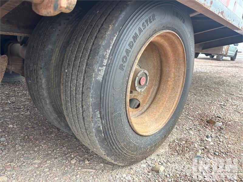 TOWMASTER T-40 19 ft T/A Equipment Trailer Autotransporter prikolice