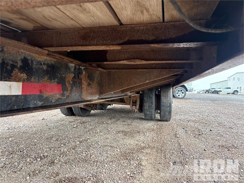 TOWMASTER T-40 19 ft T/A Equipment Trailer Autotransporter prikolice