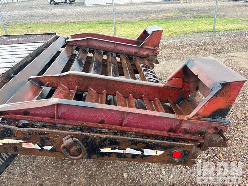 TOWMASTER T-40 19 ft T/A Equipment Trailer Autotransporter prikolice