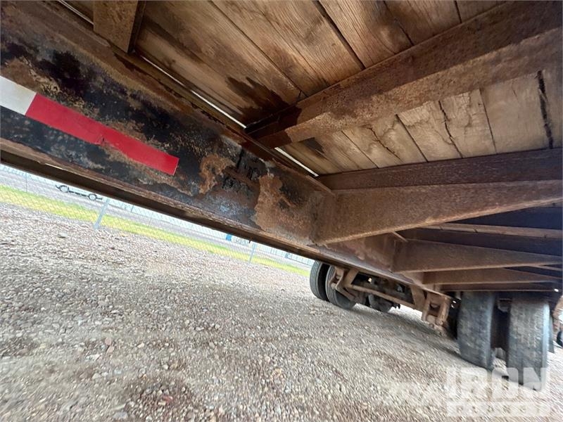 TOWMASTER T-40 19 ft T/A Equipment Trailer Autotransporter prikolice