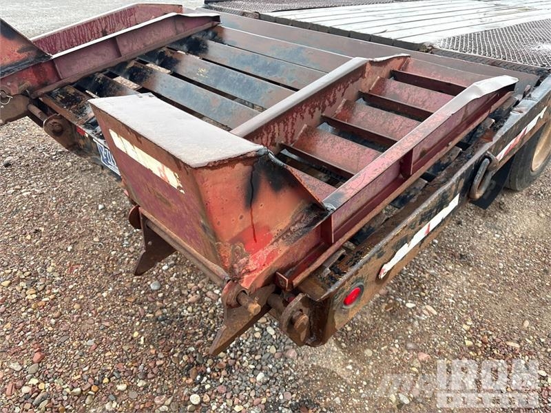 TOWMASTER T-40 19 ft T/A Equipment Trailer Autotransporter prikolice