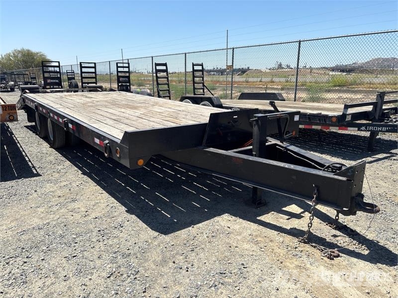 TOWMASTER T12 20 ft T/A Equipment Trailer Remolques para transporte de vehículos