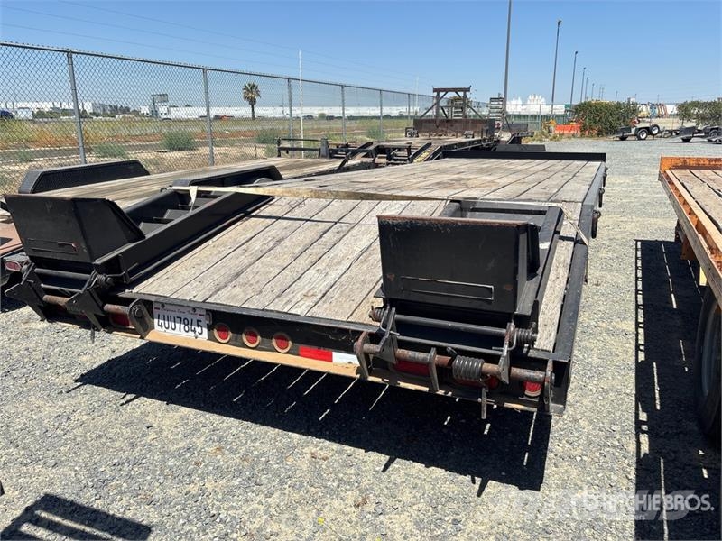 TOWMASTER T12 20 ft T/A Equipment Trailer Remolques para transporte de vehículos