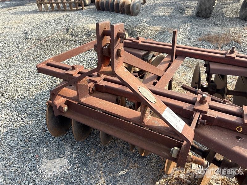  Towner R2224 زحافات ساحقة