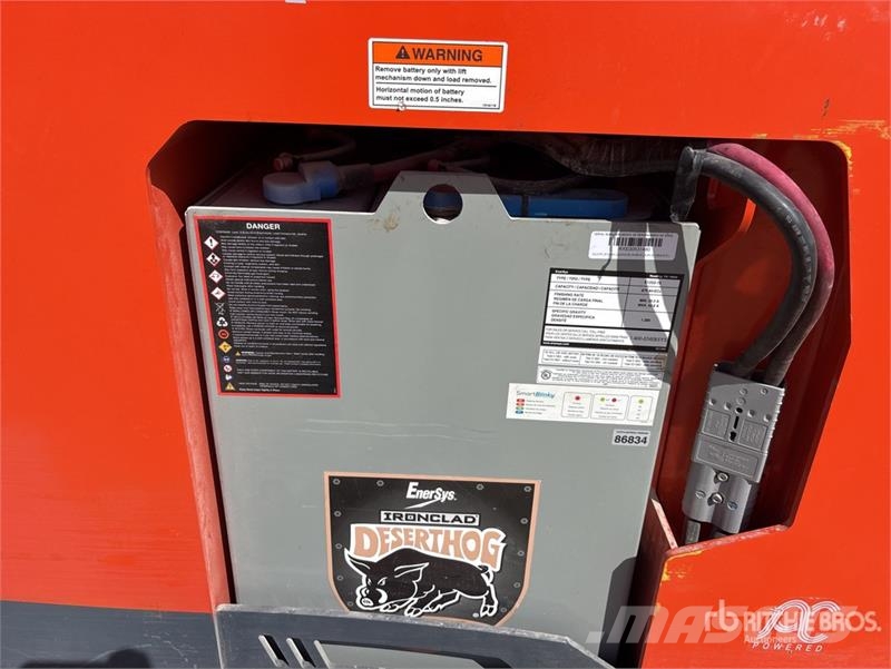 Toyota 4000 lb Electric Forklift Electric forklifts