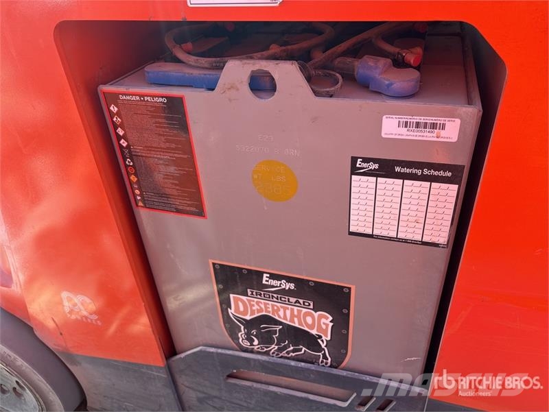 Toyota 4000 lb Electric Forklift Electric forklifts
