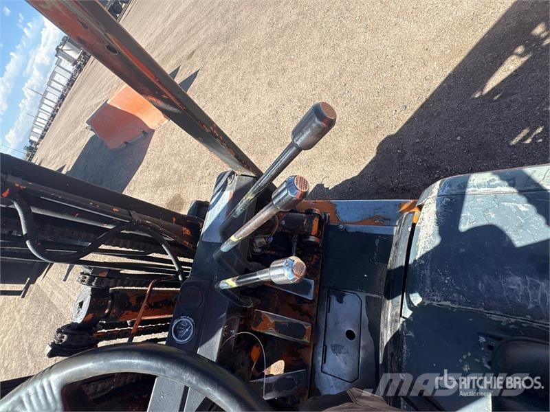 Toyota 42-4FGC25 5000 lb Cushion Tire Forklift Autokrāvēji - citi