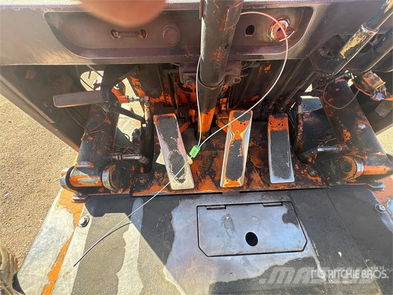 Toyota 42-4FGC25 5000 lb Cushion Tire Forklift Autokrāvēji - citi