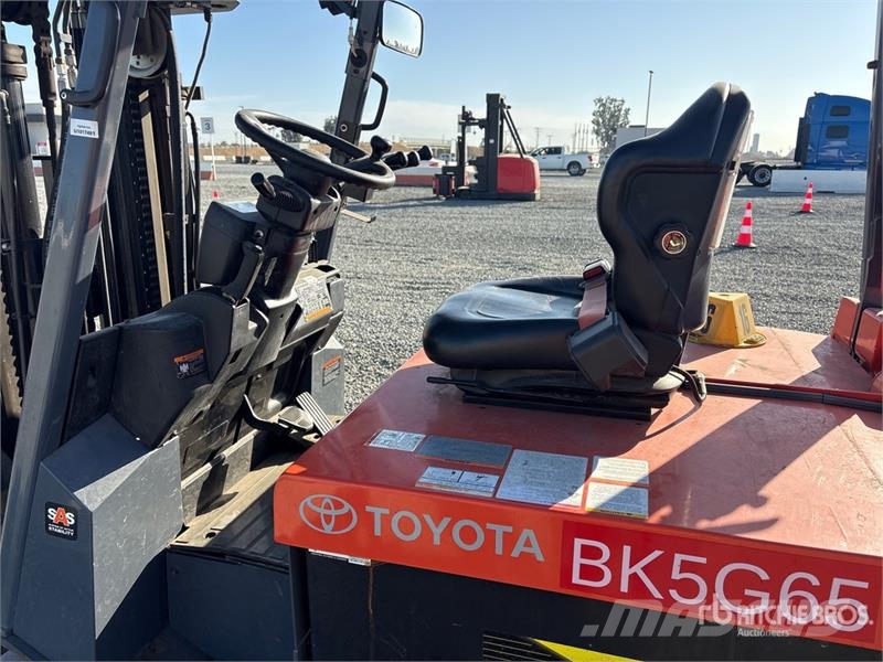 Toyota 7FBCU35 Electric forklifts