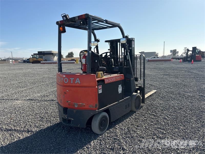 Toyota 7FBCU35 Electric forklifts