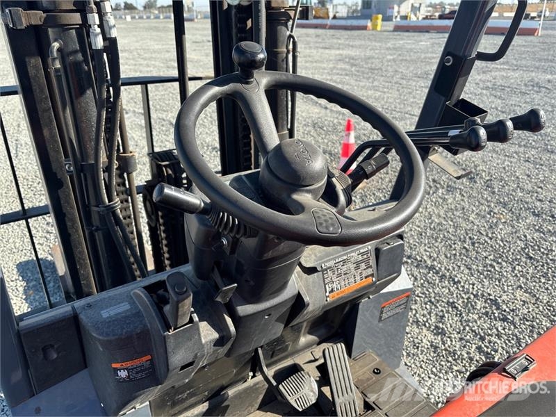 Toyota 7FBCU35 Electric forklifts