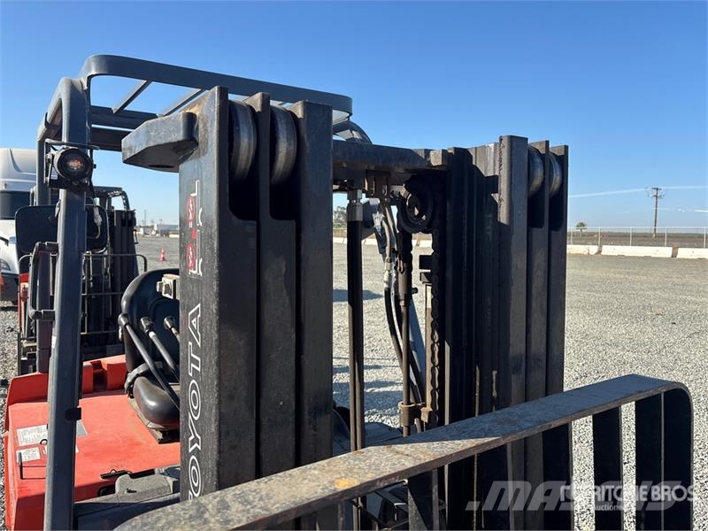 Toyota 7FBCU35 Electric forklifts
