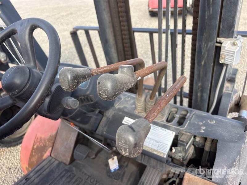 Toyota 7FDKU40 Andere Gabelstapler