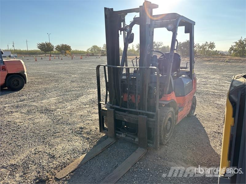 Toyota 7FGU20 3900 lb Cushion Tire Forklift Інше