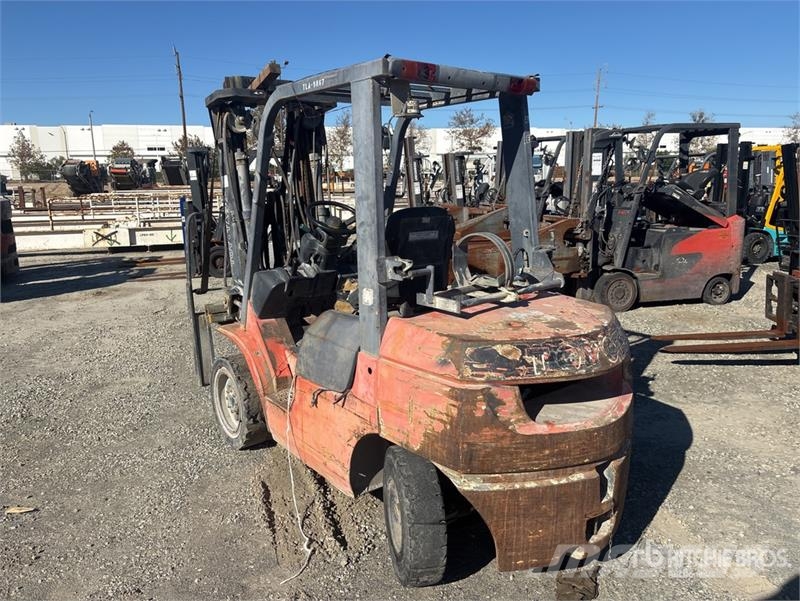 Toyota 7FGU30 5600 lb Cushion Tire Forklift 其他叉车