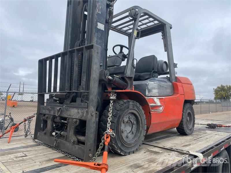Toyota 7FGU35 6500 lb Cushion Tire Forklift 其他叉车