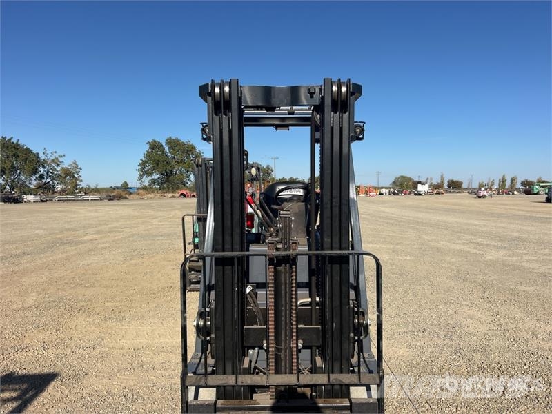 Toyota 8FBCU25 4400 lb Electric Forklift Električni viličarji