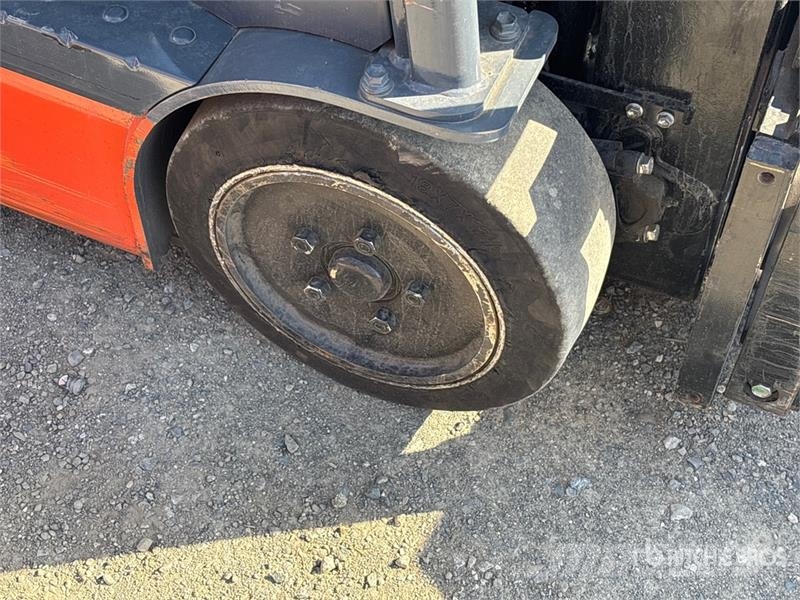 Toyota 8FBE15U バッテリーフォークリフト