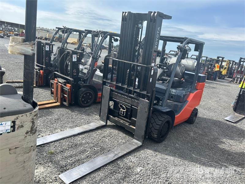 Toyota 8FCG55U 10850 lb Cushion Tire Forklift 그 외 지게차