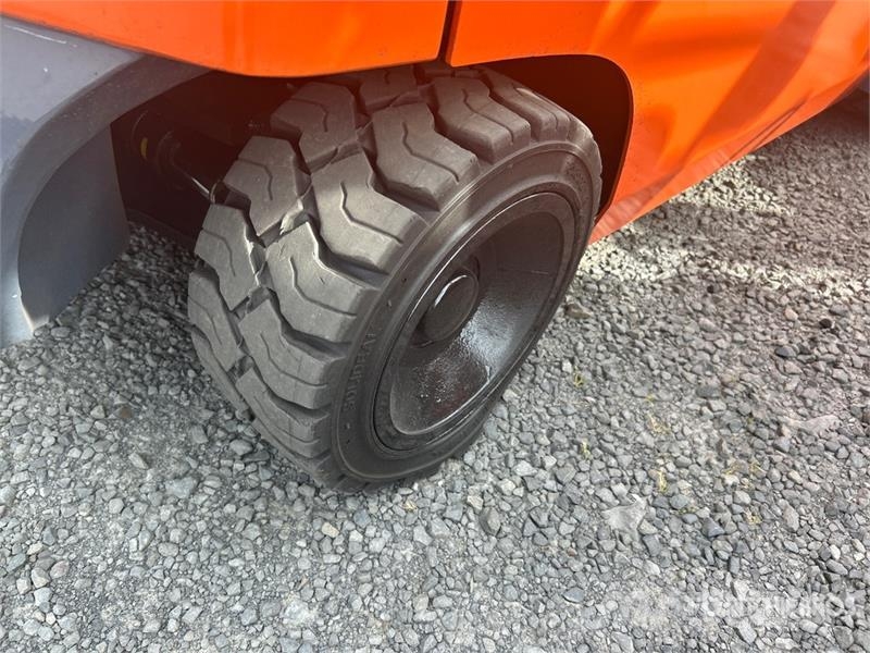 Toyota 8FCG55U 10850 lb Cushion Tire Forklift 그 외 지게차