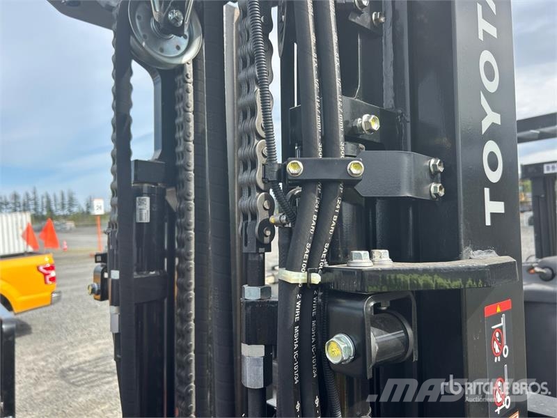 Toyota 8FCG55U 10850 lb Cushion Tire Forklift 그 외 지게차