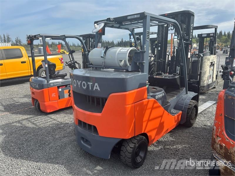 Toyota 8FCG55U 10850 lb Cushion Tire Forklift 그 외 지게차