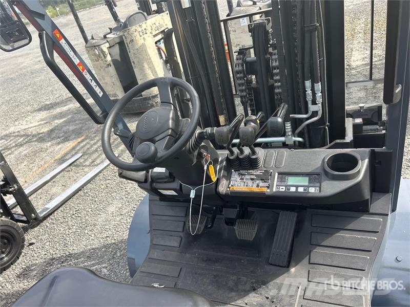 Toyota 8FCG55U 10850 lb Cushion Tire Forklift 그 외 지게차