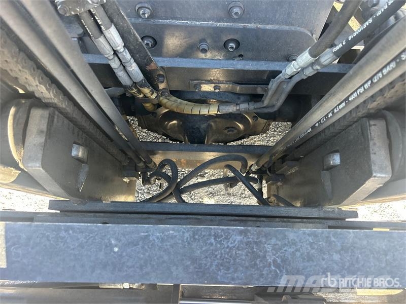 Toyota 8FGCU20 4000 lb Pneumatic Tire Forklift Andere Gabelstapler