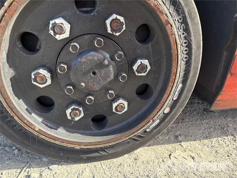 Toyota 8FGCU20 4000 lb Cushion Tire Forklift (Inoperable) Šakiniai krautuvai - Kita