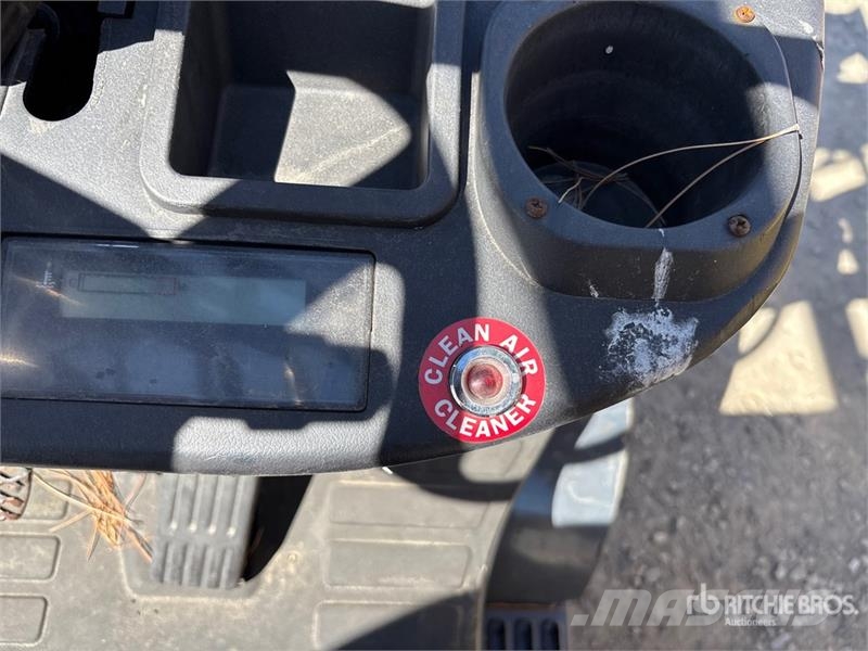 Toyota 8fGCU20 4000 lb Cushion Tire Forklift 堆高機(叉車)-其他