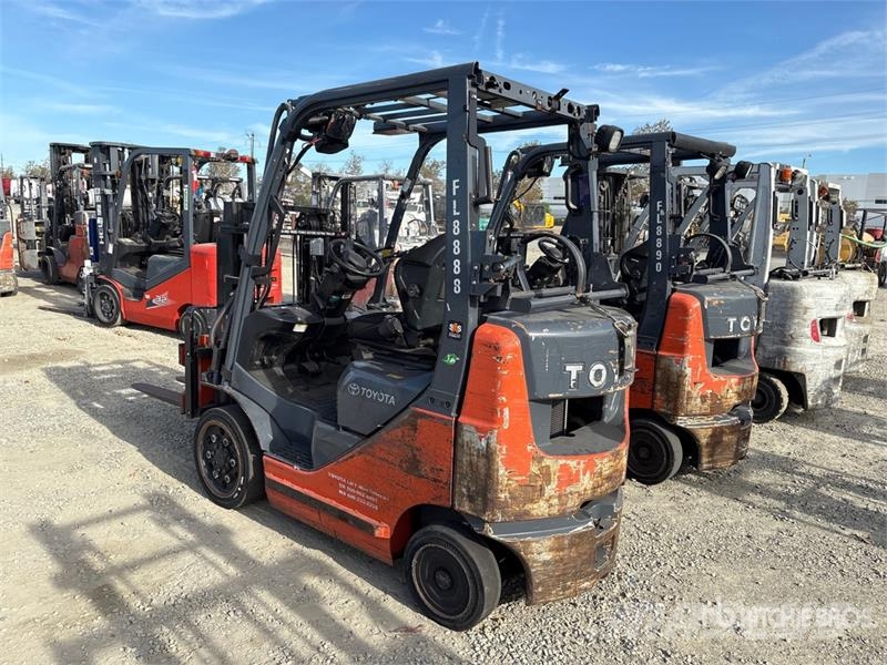 Toyota 8FGCU20 4000 lb Cushion Tire Forklift (Inoperable) Šakiniai krautuvai - Kita