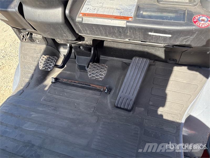 Toyota 8FGCU20 4000 lb Cushion Tire Forklift (Inoperable) Šakiniai krautuvai - Kita