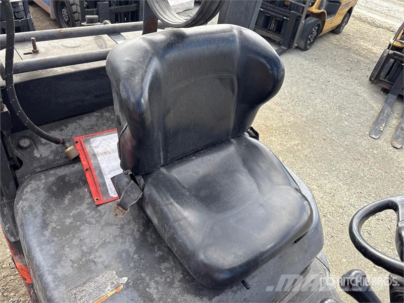 Toyota 8FGCU25 2600 lb Cushion Tire Forklift Другие складские механизмы