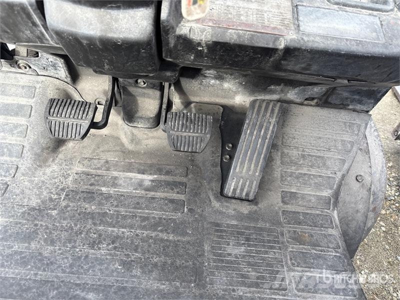 Toyota 8FGCU25 2600 lb Cushion Tire Forklift Другие складские механизмы