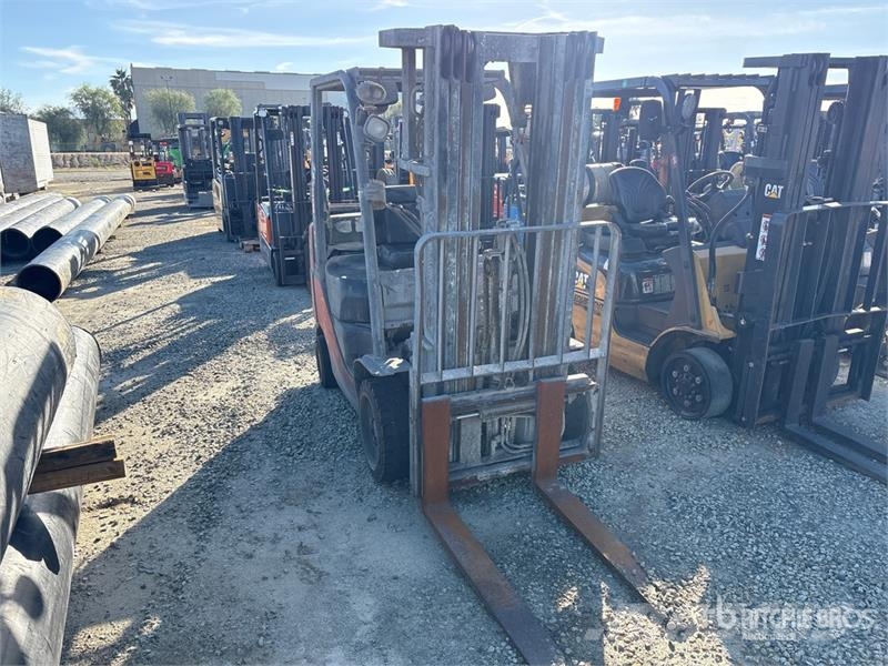 Toyota 8FGCU25 3500 lb Forklift Targoncák-Egyéb
