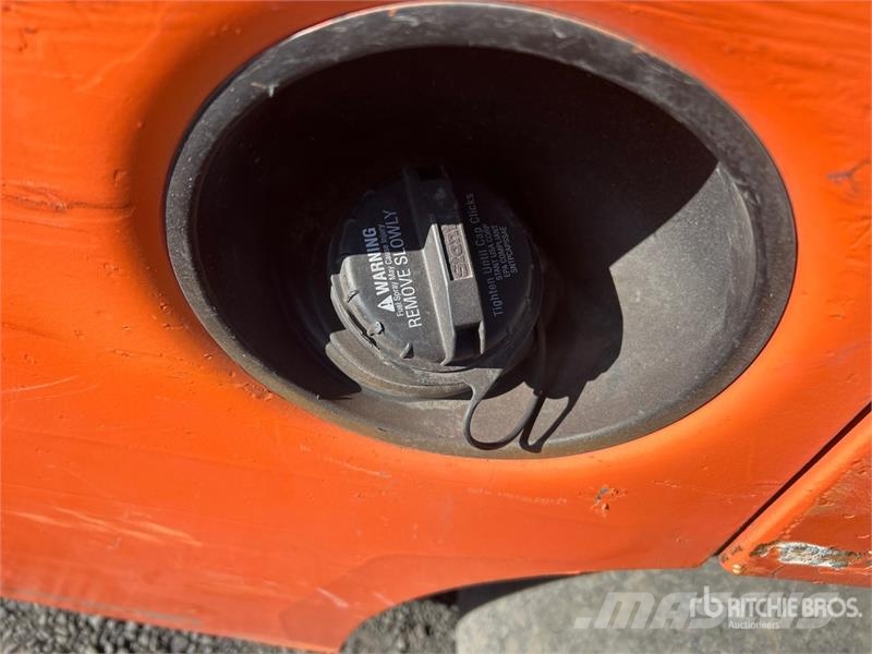 Toyota 8FGU25 4500 lb Forklift フォークリフト - その他
