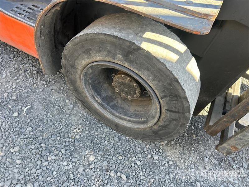 Toyota 8FGU25 4500 lb Forklift フォークリフト - その他