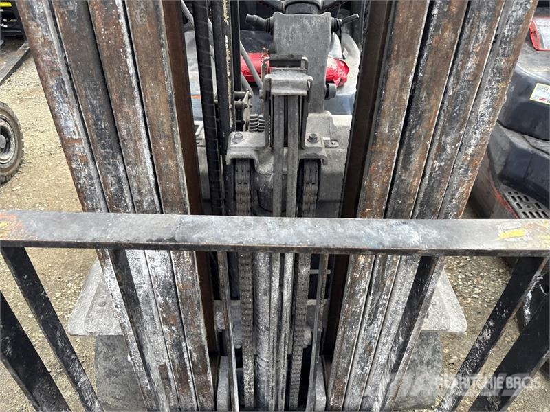 Toyota 8FGU25 IC 2600 lb Cushion Tire Forklift Другие складские механизмы