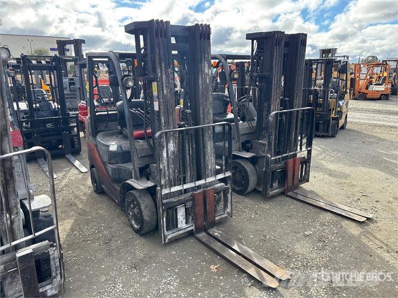 Toyota 8FGU25 IC 2600 lb Cushion Tire Forklift Другие складские механизмы
