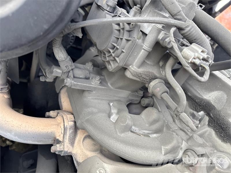 Toyota 8FGU25 IC 2600 lb Cushion Tire Forklift Другие складские механизмы