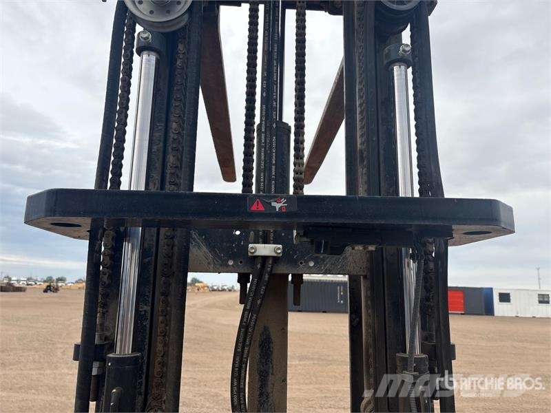 Toyota 8FGV25 4750 lb Cushion Tire Forklift Gaffeltrucker - Annet