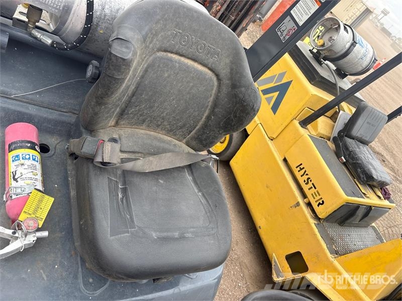 Toyota 8FGV25 4750 lb Cushion Tire Forklift Gaffeltrucker - Annet