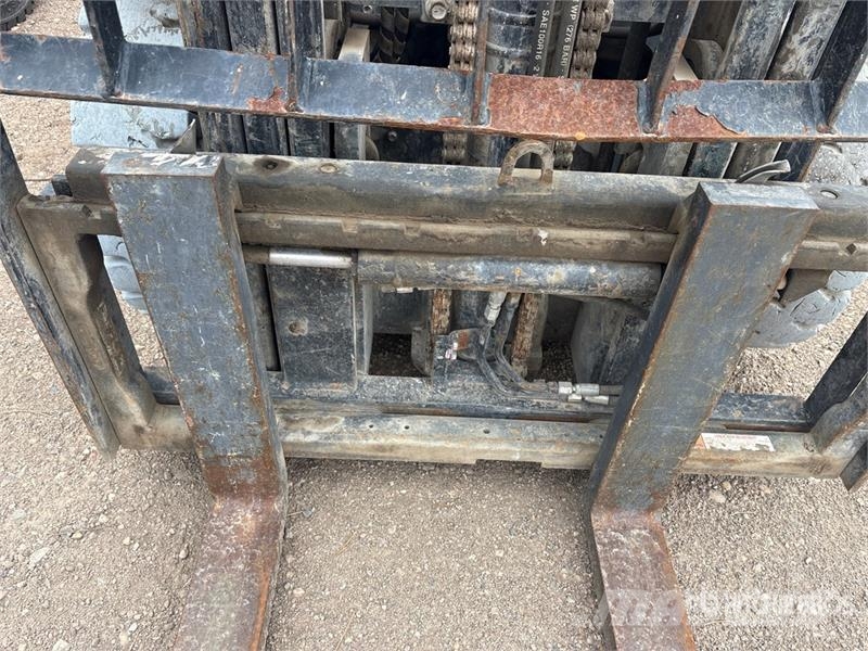 Toyota 8FGV25 4750 lb Cushion Tire Forklift Gaffeltrucker - Annet